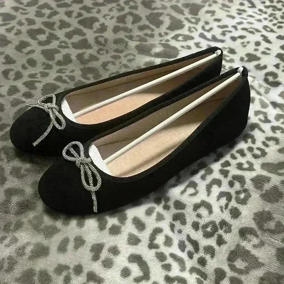 Round Toe Bow Flats - Picture 1 of 4